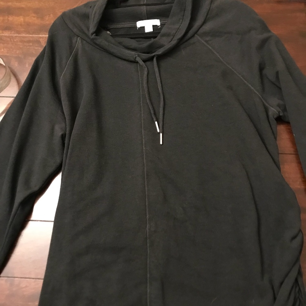 Nice Sweatshirt/Sweater